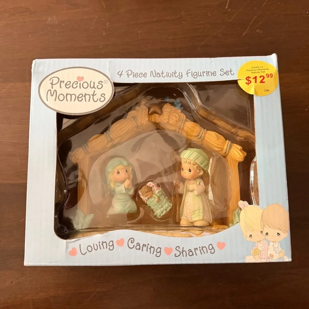 Precious Moments 4 Piece Nativity Set Mary Joseph Baby Jesus Stable Resin 690052